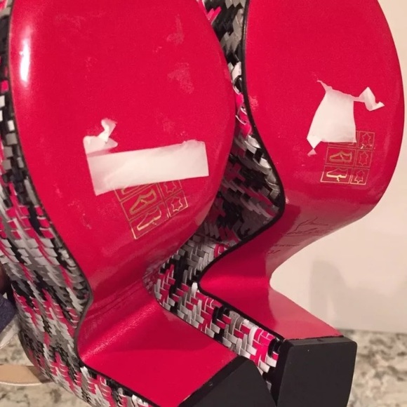 Christian Louboutin Bella Tige sandals pumps 37 - Picture 6 of 8